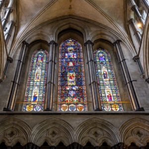 Fensterbilder in der Kathedrale von Salisbury
